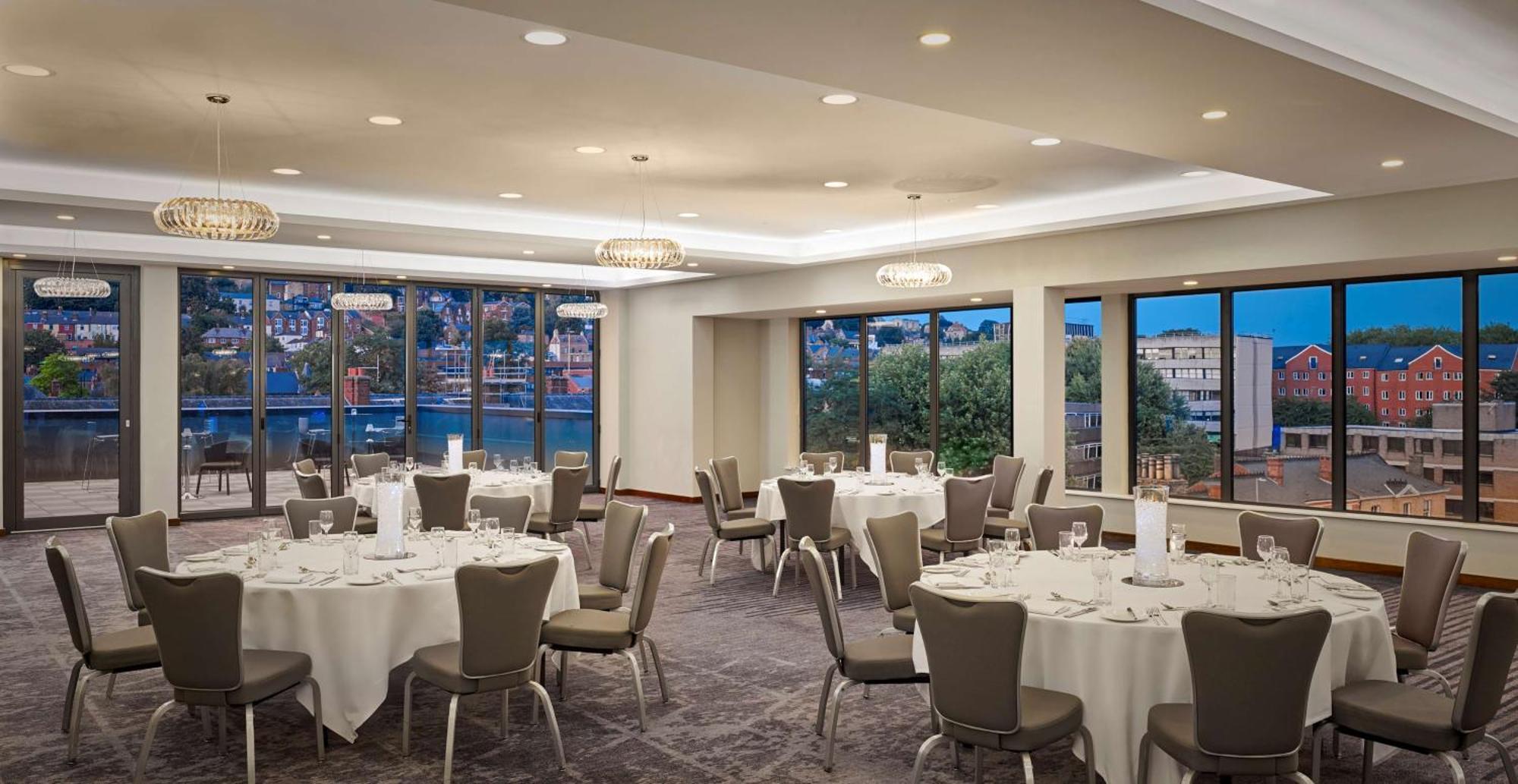 Doubletree By Hilton Lincoln Exterior foto