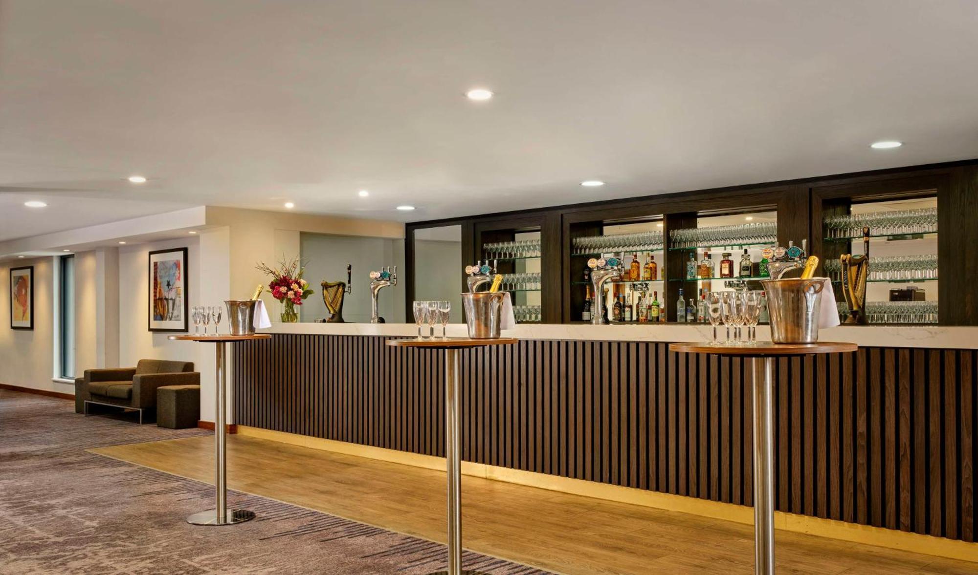 Doubletree By Hilton Lincoln Exterior foto